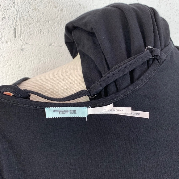 Kimchi Blue Sz S Black Body Suit, Deep V-Neck. - Picture 5 of 8